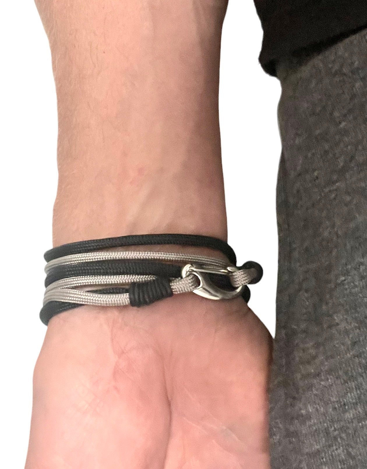 High Quality Custom Paracord Bracelet, Christmas Gift Ideas for Men, Paracord Bracelet for Men, Non Leather Vegan Friendly Gift