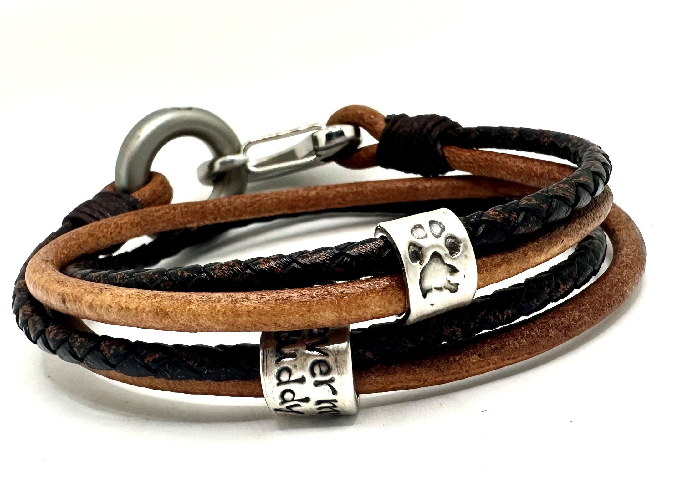 Beautiful Memorial Ash Bracelet for Men, Unique Urn Bracelet Keepsake for a Loved One or Pet